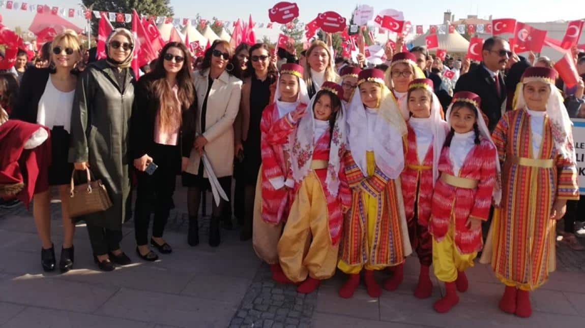 29 EKİM CUMHURİYET BAYRAMI HALK OYUNU GÖSTERİMİZ